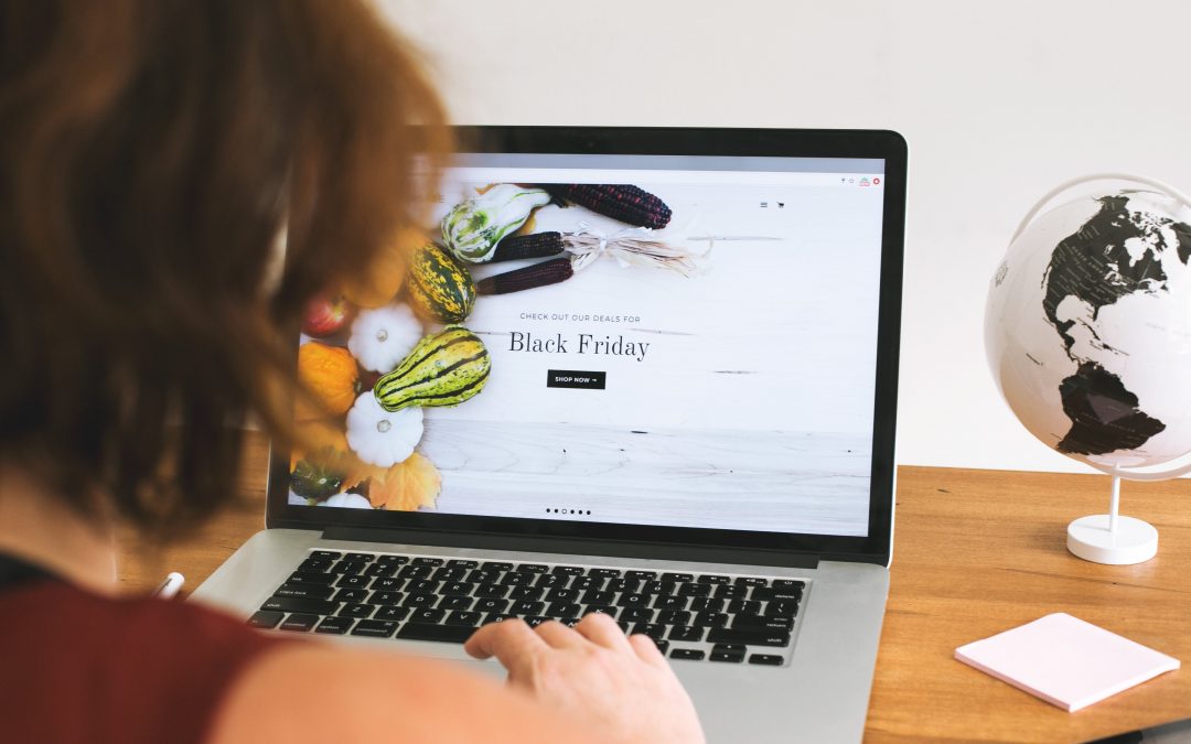 Black Friday Budgeting Guide: 6 Ways to Shop Smart This BFCM